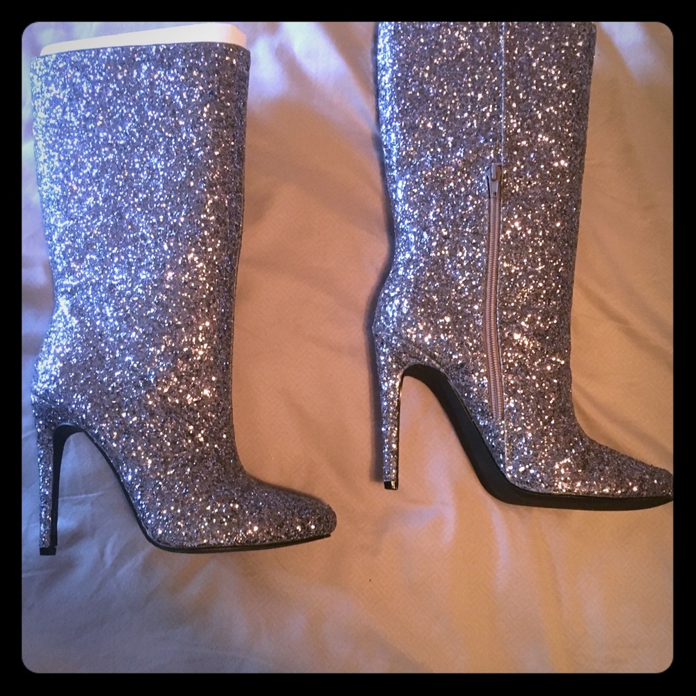 Size 8 high heeled boots